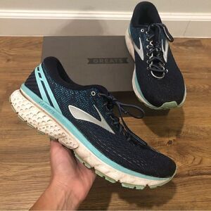 BROOKS ghost navy blue athletic training running shoes sneakers sz 10 women’s